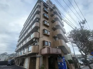 サンプラザ南林間【4階】の外観