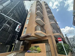 東京都新宿区新宿6【マンション】の外観