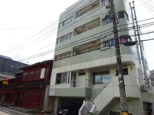 人人ビルの画像