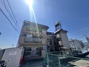 山下マンション【1階】の外観