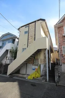 メゾン・ラ・ジュネス【1階】の外観