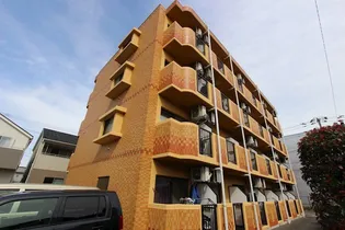 神奈川県平塚市四之宮3【マンション】の外観