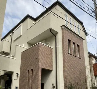 ポルタ・フォルトゥーナ【1階】の外観