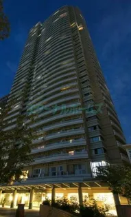 東京都新宿区河田町【マンション】の外観