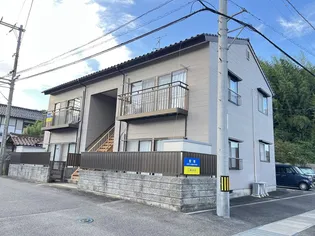 コーポ渡部【2階】の外観