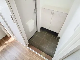 ジョイM2【1階】の玄関