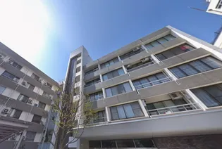 ニュー赤坂コーポラス【4階】の外観