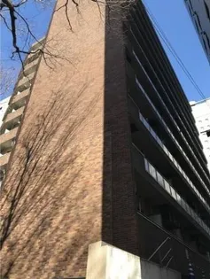 東京都新宿区西新宿3【マンション】の外観