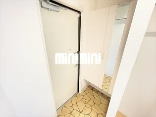 プランドールM【1階】の玄関