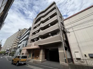 イーストパレス【2階】の外観