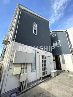 東京都新宿区西落合4【アパート】の外観