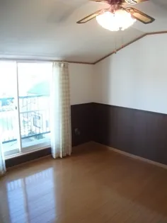 シュロスハイム相模原【3階】の居間