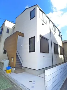 レガーミ【1階】の外観