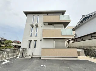 ファミリアーレ城陽の画像