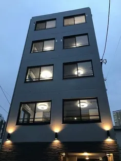 東京都荒川区西日暮里2【マンション】の外観