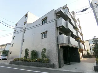 ルーブル三軒茶屋伍番館【2階】の外観