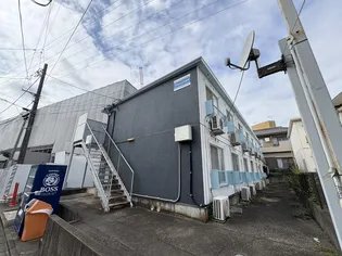 東京都八王子市大塚【マンション】の外観