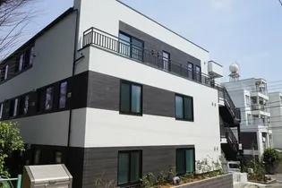 クレスト下馬【2階】の外観