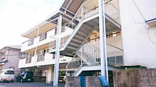 コーポ築山【2階】の外観