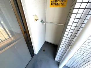 クレッシェンド岸地【2階】の内装