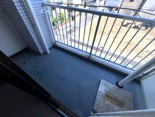 クレッシェンド岸地【2階】の内装