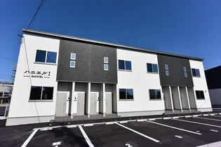 ハニエルII【1階】の外観