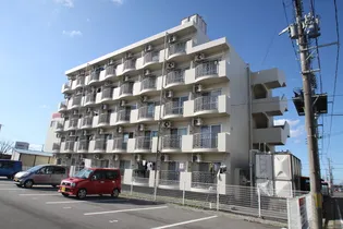 新潟県新発田市新栄町3【マンション】の外観