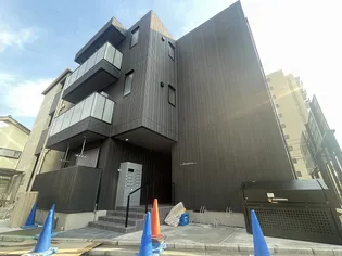 東京都江戸川区本一色3【マンション】の外観