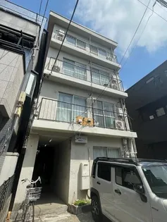 渡辺マンション【1階】の外観