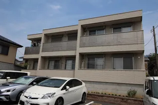 シャンポール【2階】の外観