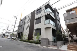 コートエミール【1階】の外観