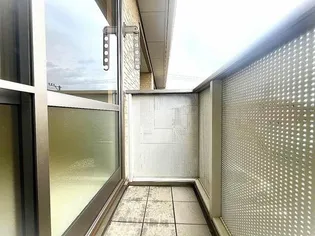 シャーメゾン Shine【2階】の内装