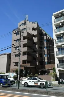 東京都世田谷区代田4【マンション】の外観