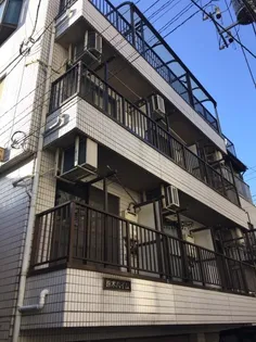 鈴木ハイム【1階】の外観