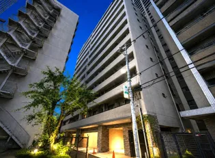 東京都新宿区西新宿8【マンション】の外観