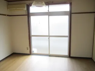 タウニートキタ【1階】の居間