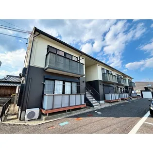 メゾンエメラルド【2階】の外観