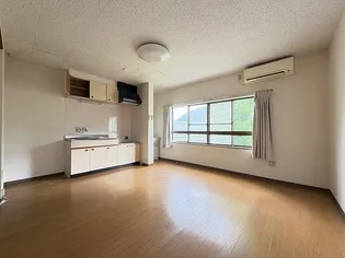 コーポラスなるせV【3階】の居間