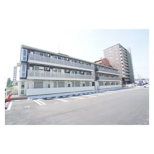 プラムマハール【3階】の外観