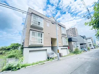 富岡セラディールの外観