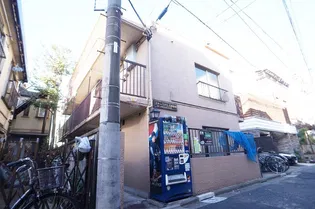 ストークパレス参番館の外観