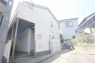 レジデンスたつみA【2階】の外観