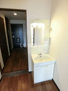 ロイヤル江戸橋【2階】の内装