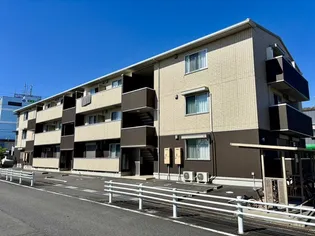 タートル エイト【1階】の外観