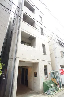 ゼフィール横濱【2階】の外観
