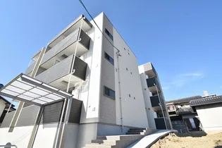 シャインライズ楽々園【3階】の外観