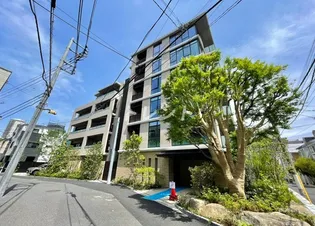 パークホームズ東中野【1階】の外観