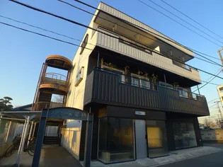 ファミール菜穂の画像