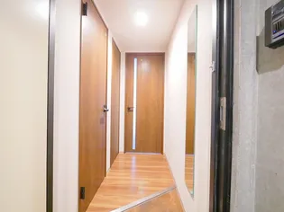 REVE新札幌【3階】の玄関