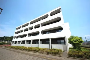 コートリジエール【2階】の外観